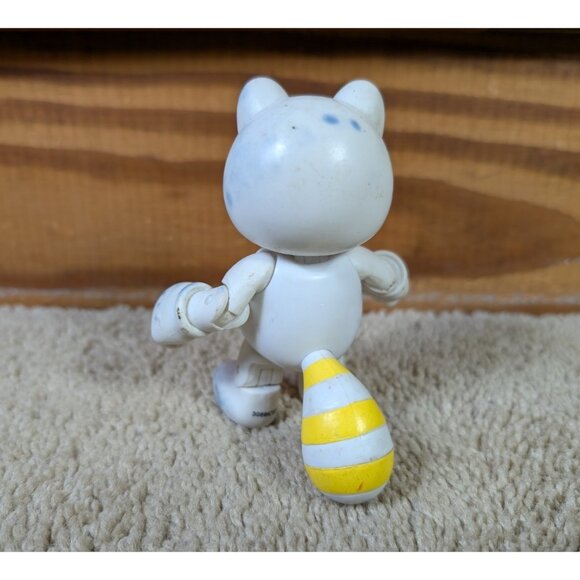 World of Nintendo White Tanooki Mario Action Figure Articulated Super Mario 3D - Picture 3 of 10